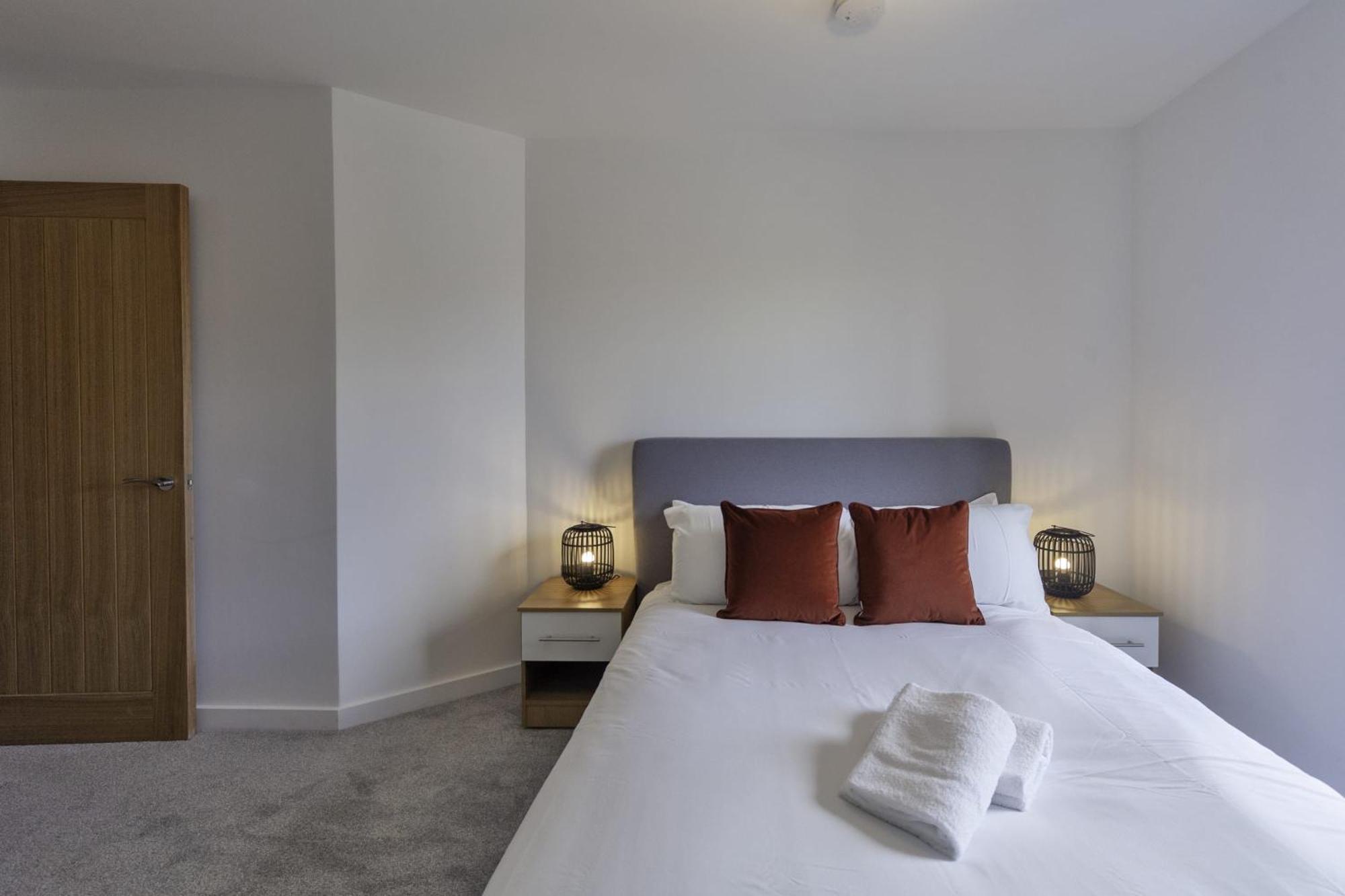 Lovely 2 Bedroom Apartment In Central Ashford Ashford  Esterno foto